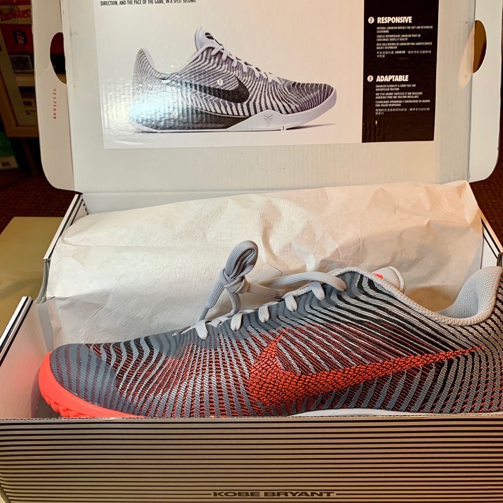 Nike Kobe KB Mentality 2   (818952 004) size 12 - Picture 5 of 8